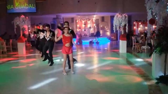 XV AÑOS YESENIA GUADALUPE BAILE MODERNO BACHATA, SALSA Y MERENGUE ♡ смотреть онлайн