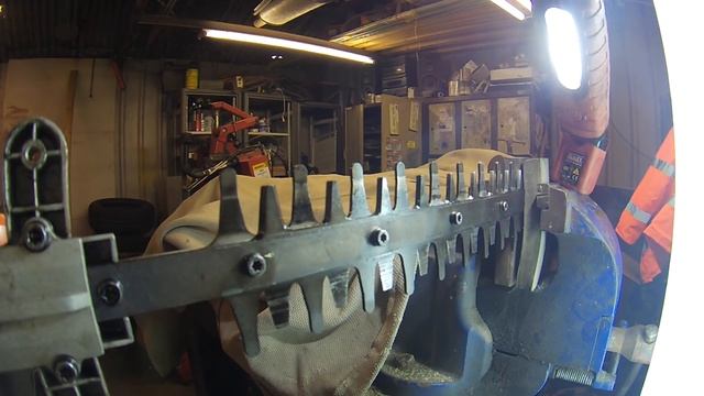 The Best Way To Sharpen Hedge Trimmer Blades, смотреть онлайн