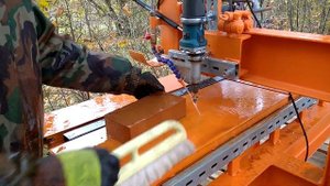 Снятие фаски с печного кирпича.