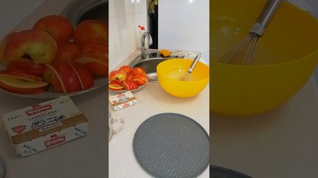 Быстрый и вкусный рецепт Шарлотки