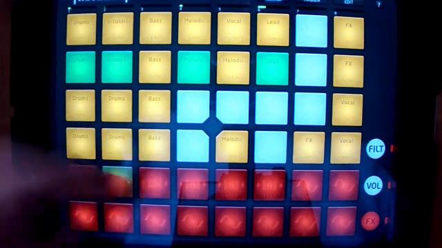 Launchpad App House 2 126 BPM Live Session смотреть онлайн