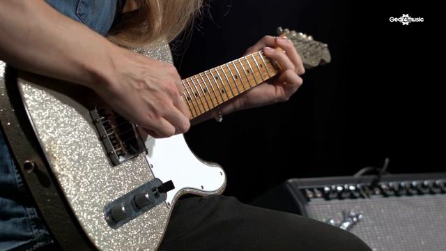 Fender Custom Shop 1963 Relic Tele Custom, Silver Sparkle | Gear4music demo смотреть онлайн