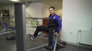 Отведения ног на тренажере