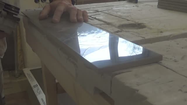 Подготовка и укладка крупноформатной ПЛИТКИ! Угол плитки 45 смотреть онлайн