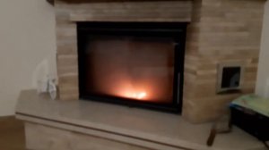 Камин. Сырые дрова. Наддув. Розжиг без дыма за 5 минут.