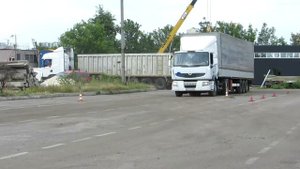 обучение на СЕ,практика вождения полуприцепа, фура