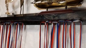 МЕДАЛЬНИЦА | Как сделать медальницу своими руками, легко и просто.