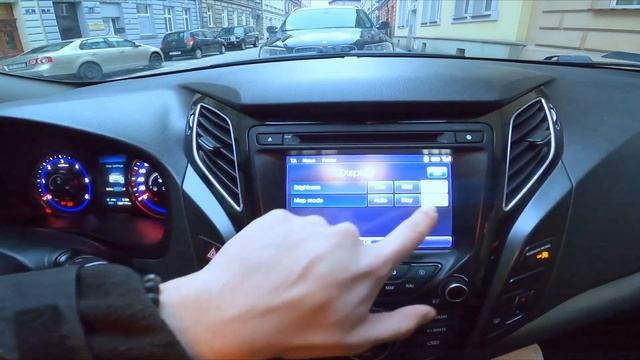 How to Enable or Disable Navigation Night Mode in Hyundai i40  2011  2019  - Light or Dark Mode