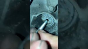 Сломало болт натяжителя m271