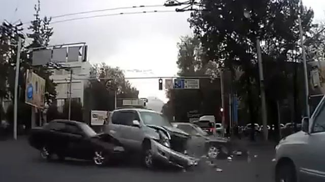 Перекрёсток страшное место!! смотреть онлайн