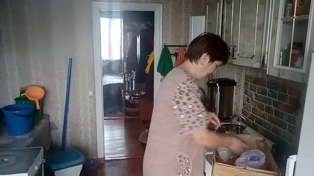 Надоела эта печка / Хватит не хватит / смотреть онлайн