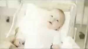 малыши хотят сисю