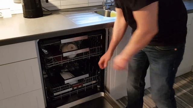 AEG Comfortlift Review смотреть онлайн