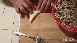 Конвертики из слоёного теста и тунца!