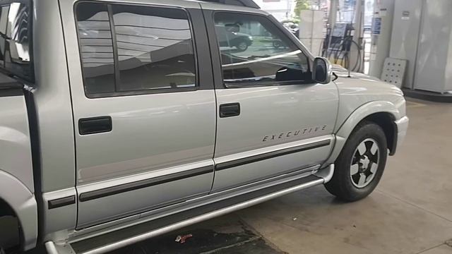 VENDE-SE(GM CHEVROLET S10 EXECUTIVE MWM 2.8 DIESEL 4X4 ANO 2010) ACEITA TROCA #s10executive смотреть онлайн