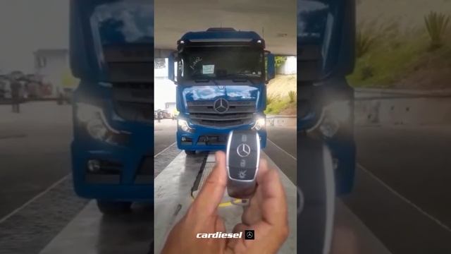 Sistema de luzes automatizado | Novo Actros 2023 | Cardiesel | Mercedes-Benz