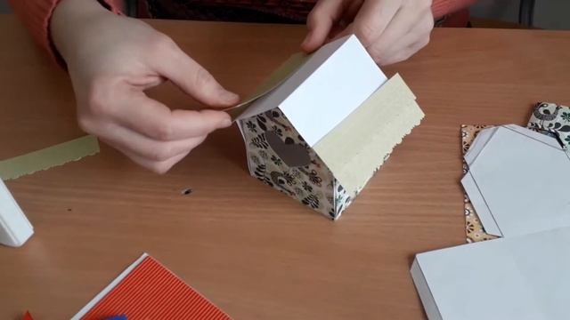 Мастер-класс "Пасхальный домик в технике скрапбукинг"