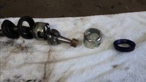 Replacing a TOYOTA HILUX Gear Shift Bush