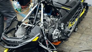 ремонт снегохода BRP SUMMIT 850