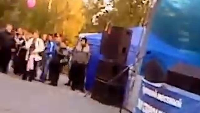 Феноменальные танцы на День города в Кургане смотреть онлайн