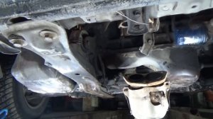 Замена двигателя на Мицубиси Шариот ( Mitsubishi Chariot )  ч. № 1 демонтаж.