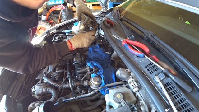 Очистка дроссельной заслонки Skoda Octavia A5 смотреть онлайн