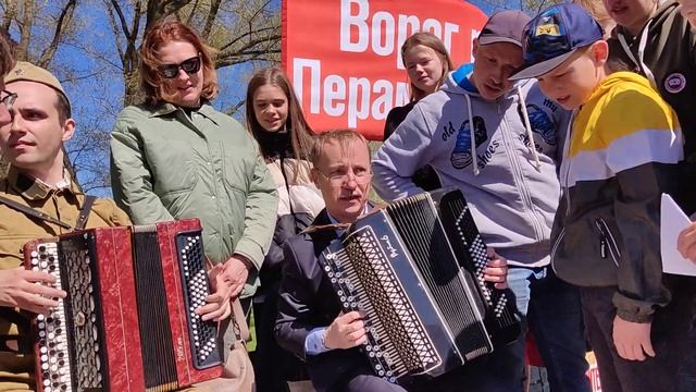 Журавли ,Марк Бернес .Дети поют песни победы в Минске 2022 смотреть онлайн