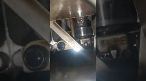 заливал eneos 5w40, заменил на идумитсу 5w30 дизель, всё чисто