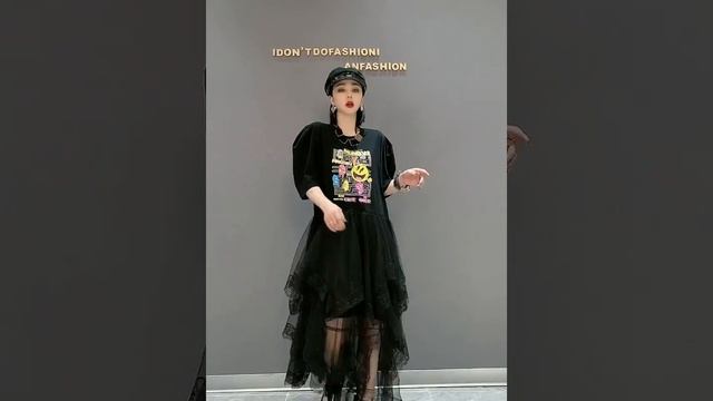 Женское платье с рукавом до локтя