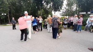 Танцы под гармонь в Гомельском парке