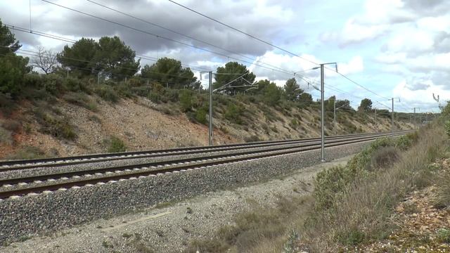 Летит Скоростной Поезд Европа Париж Франция. Скоростные Поезда в Европе смотреть онлайн