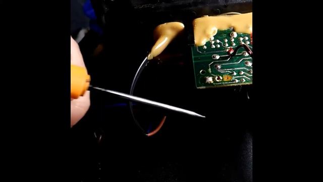 Ремонт сабвуфера Edifier. Видео снял для лучшего друга Юрия! смотреть онлайн