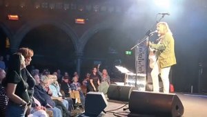 Mike Peters (The Alarm) - Sixty Eight Guns (Union Chapel, London 06.06.23)