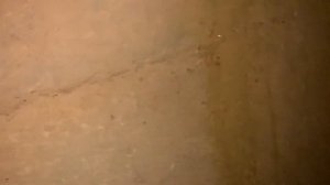 Протекает кессон.