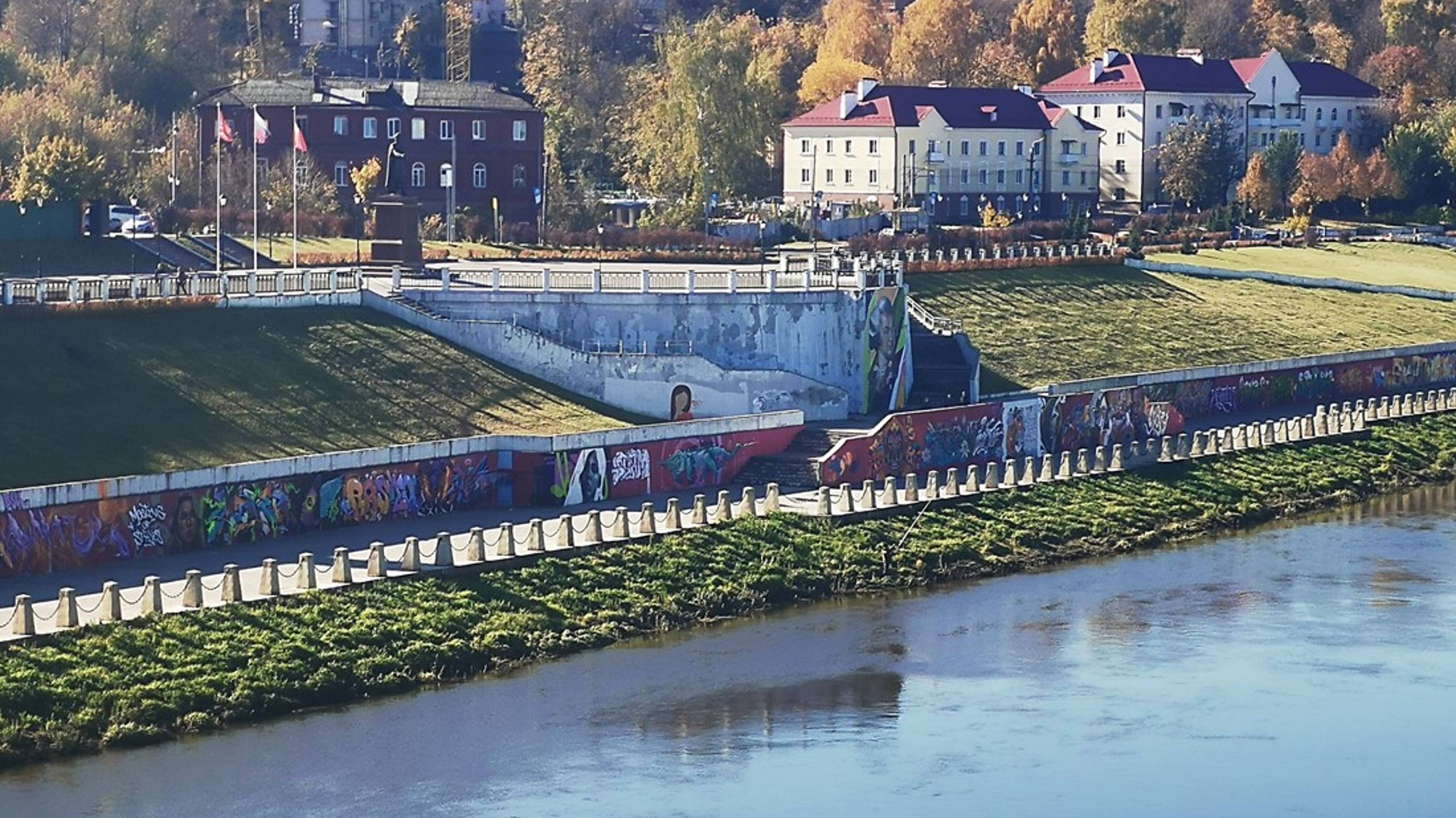 Смоленск. Памятник князю Владимиру Крестителю Руси.