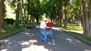 Харьков,танцы, "Старый парк..."?