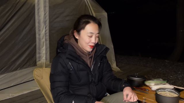 [134캠핑] 캠핑 사실 그만 둘 이유가 이렇게 많은데...｜캠핑요리｜쉽고 맛있는 후라이드 치킨｜바다 앞 재난 솔로 캠핑｜사목공원캠핑장｜