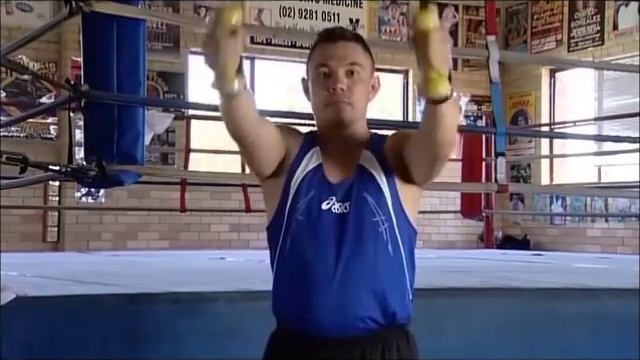 Learning to Box with a professional boxer Kostya Tszyu ( Boxen Lernvideo mit Trainings) смотреть онлайн