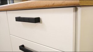 Недорогая белая кухня - смотрится совсем не дешево!