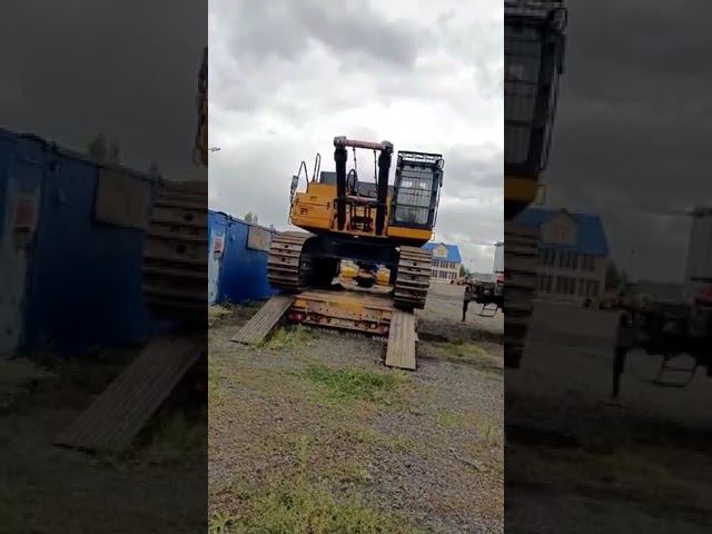 Съезд базы LiuGong 970 с 0,9 площадки #негабаритныеперевозки #логистика #негабаритор