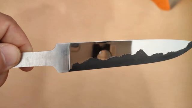 Кованный клинок из ламинатной стали с центром Vanadis 23 смотреть онлайн