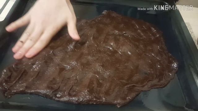 Медовик. Шоколадный медовый торт без раскатки коржей. Medovik tayyorlash смотреть онлайн