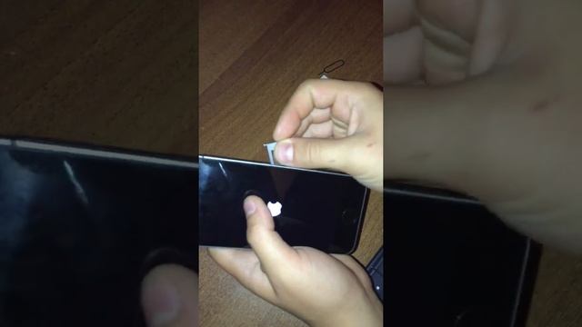 Не включается iPhone 5s проблема решена! (Мастерская Iphone) смотреть онлайн