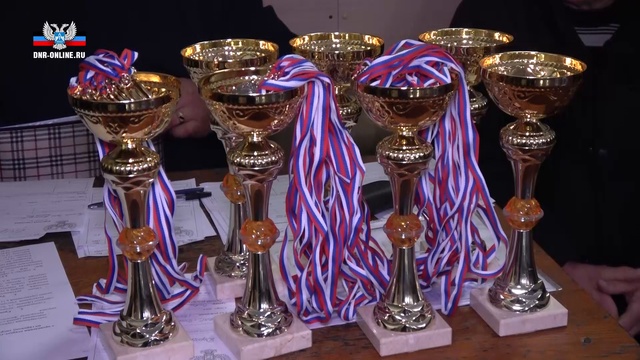 В Донецке проходит чемпионат ДНР по гиревому спорту