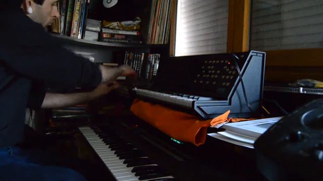 SynthVicious - Dirty Talk смотреть онлайн