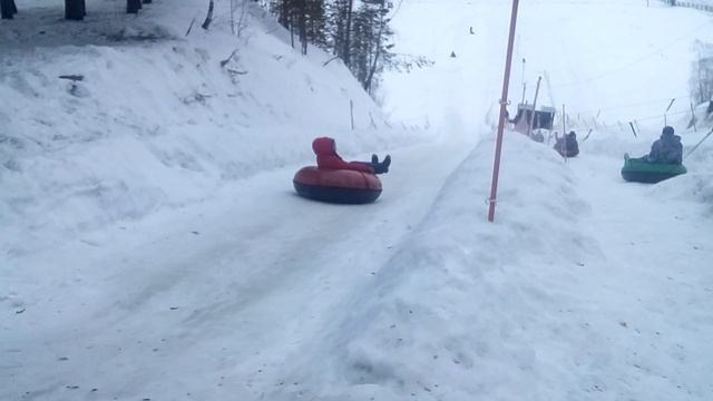 Санаторий колос, тюбинговая трасса, 27.02.2016. смотреть онлайн