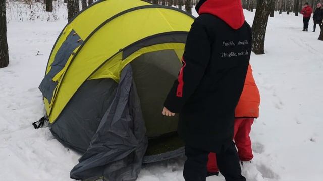 Огромная палатка для кемпинга смотреть онлайн