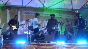 Карл Хламкин и ОгнеопаснОркестр