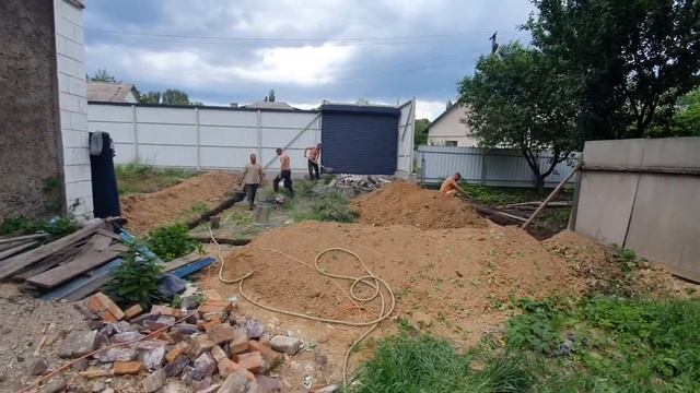 Как сделать правильный фундамент под навес автомобиля? Строим на века