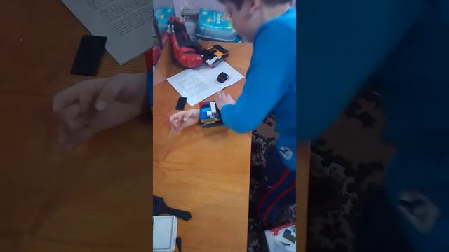 Механическая рука из LEGO смотреть онлайн